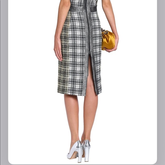 ANTONIO BERARDI
Metallic woven-paneled checked dress size Size: IT 44 US8 - Picture 9 of 12